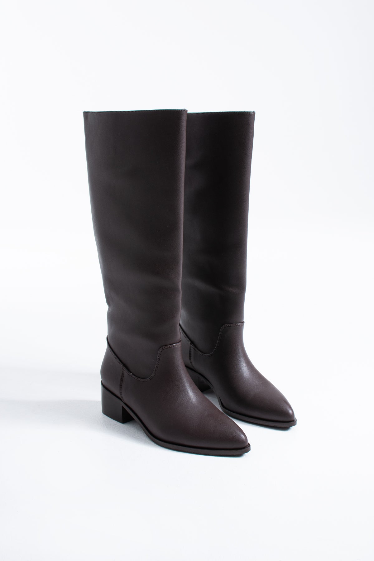 Ellen Kadın Diz Altı Çizme Sivri Burun Günlük & Şık Kullanım Orta Topuklu Zamansız Klasik Tasarım