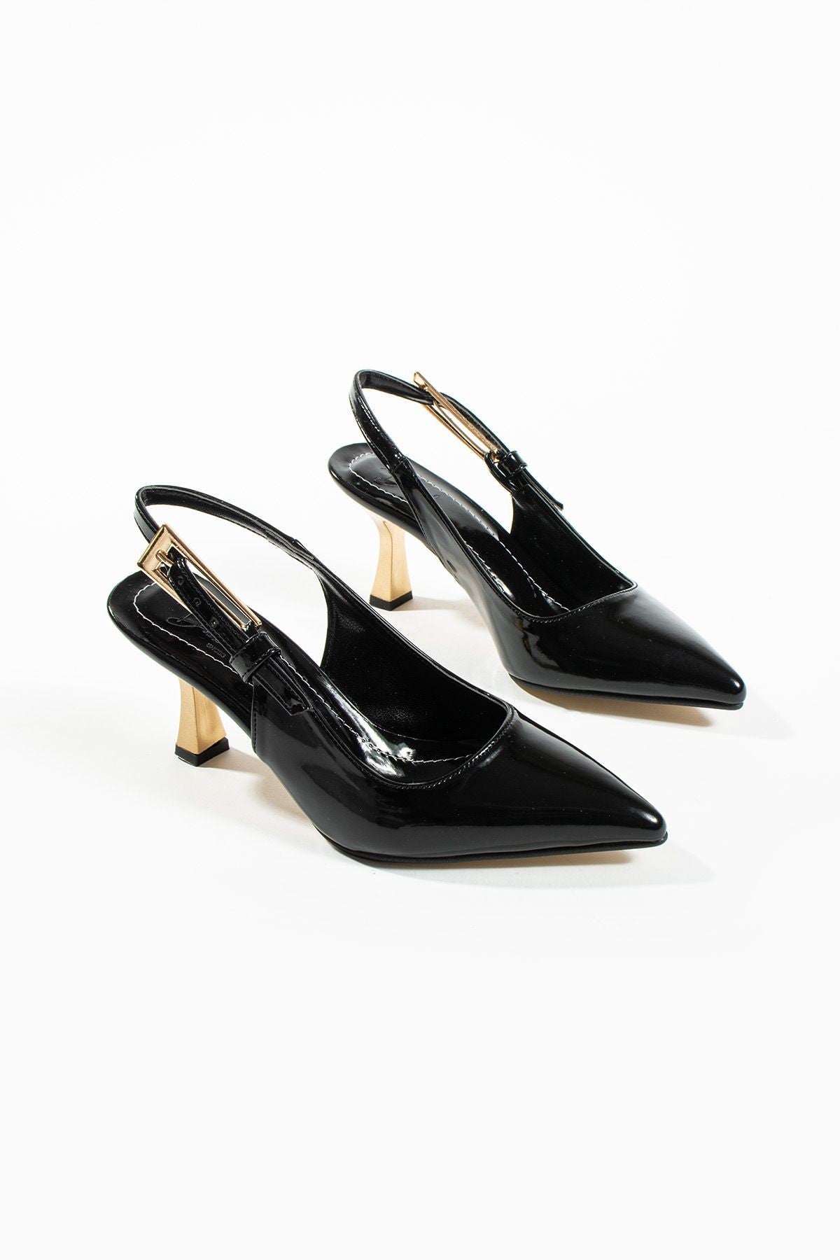 April Kadın Tokalı Detay Topuklu Ayakkabı