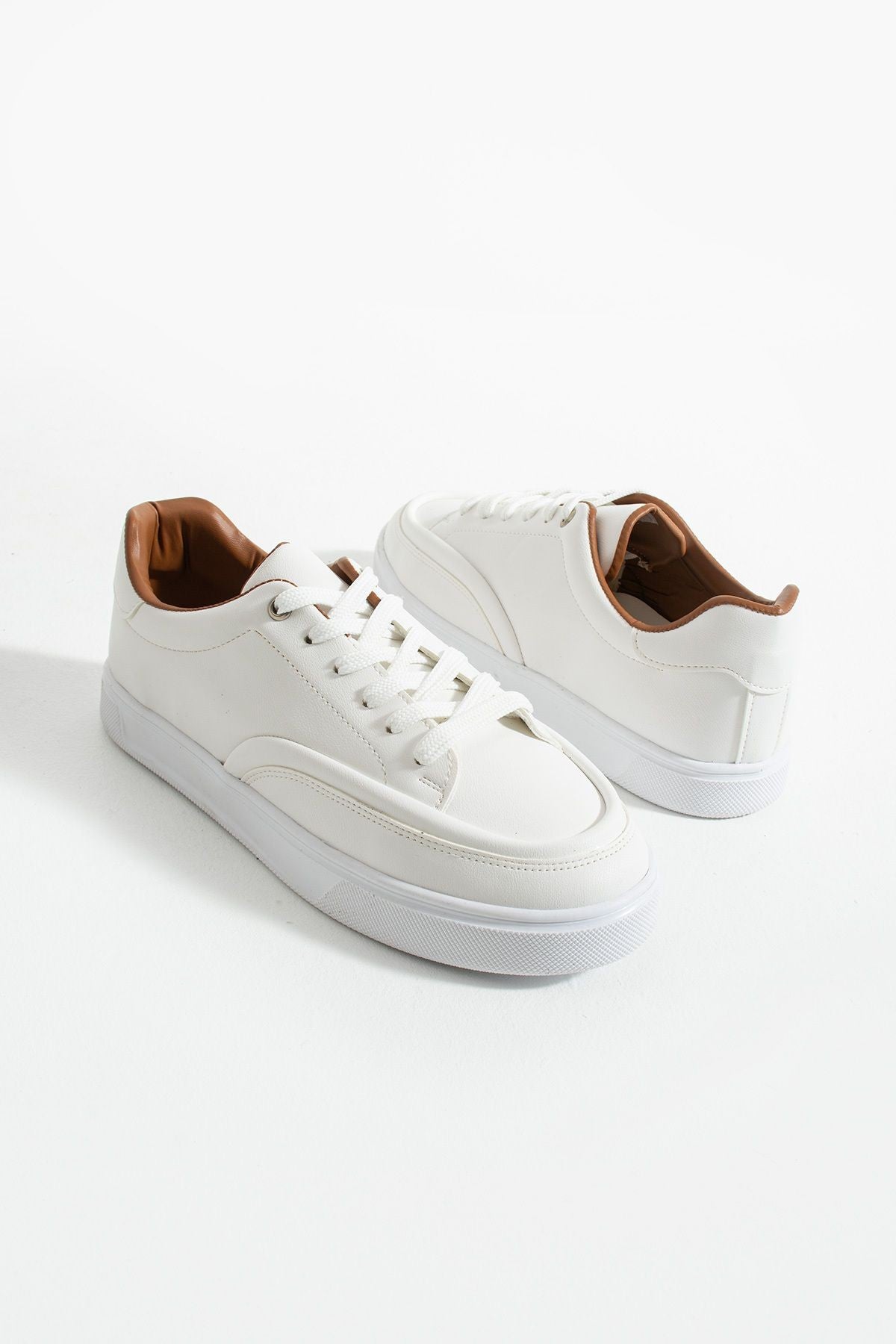 Grant Erkek Beyaz Kalın Taban Sneaker – Günlük ve Şık