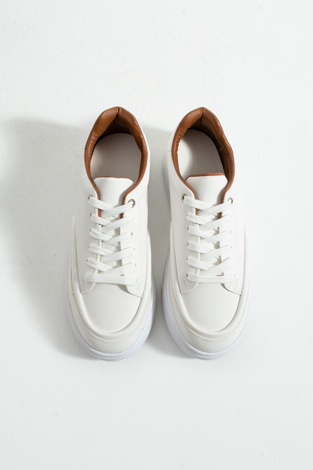 Grant Erkek Beyaz Kalın Taban Sneaker – Günlük ve Şık