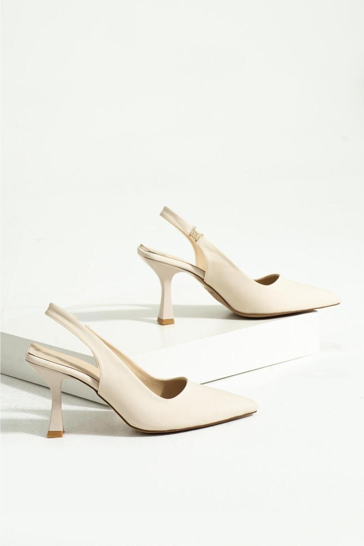 Bej Deri Topuklu Ayakkabı