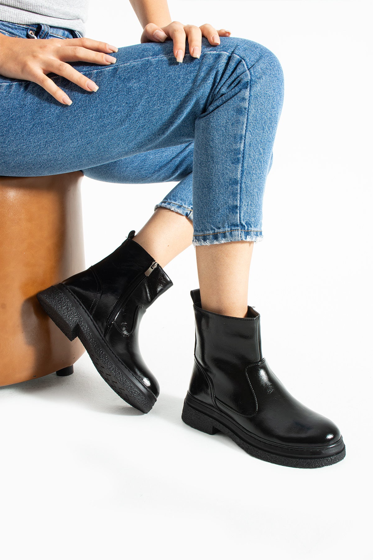 Zoya Kadın Fermuarlı Kalın Taban Kışlık Bot