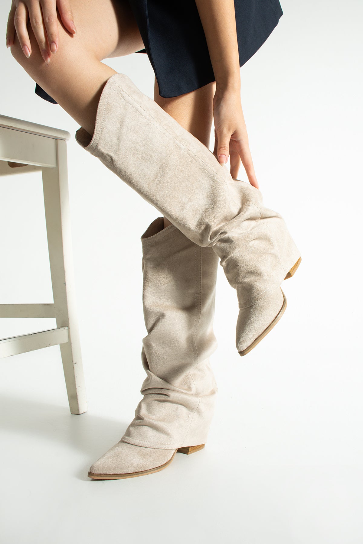 Lisa Kadın Süet Körüklü Kovboy Çizme