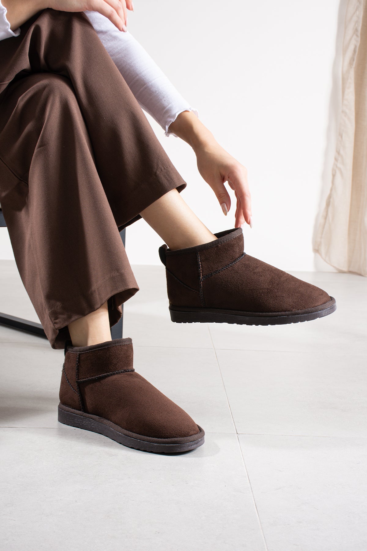 Mini Gri Süet Yarım Bot içi Tüylü Düz Taban Kadın Ayakkabı