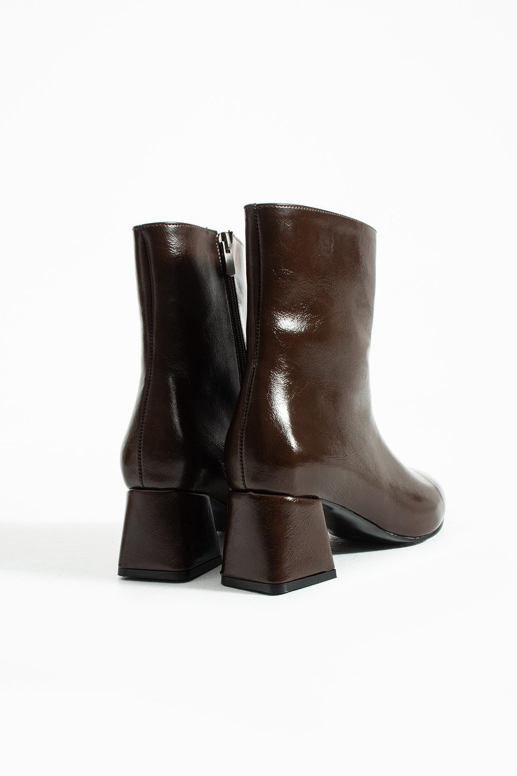 Blyana Sivri Burun Kalın Topuklu Kadın Bot