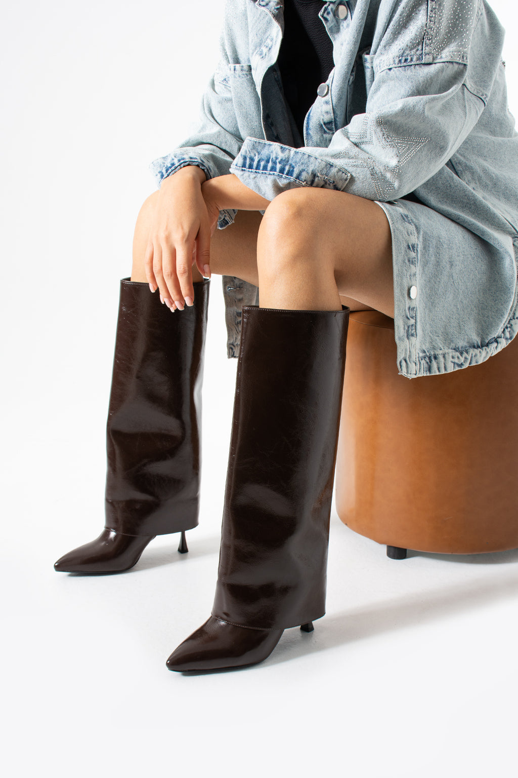 Dora Kadın Deri Sivri Burun Topuklu Çizme