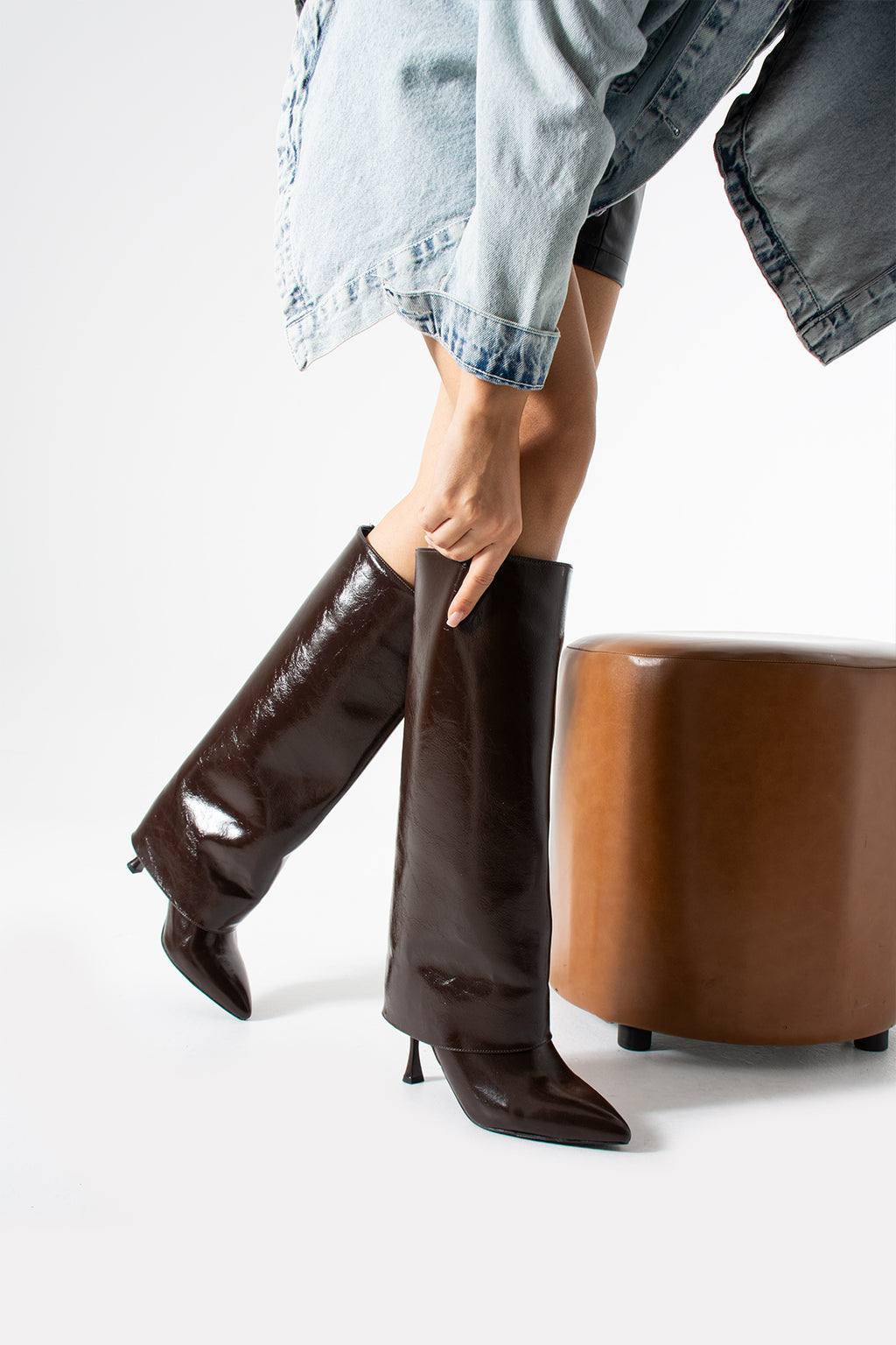 Dora Kadın Deri Sivri Burun Topuklu Çizme