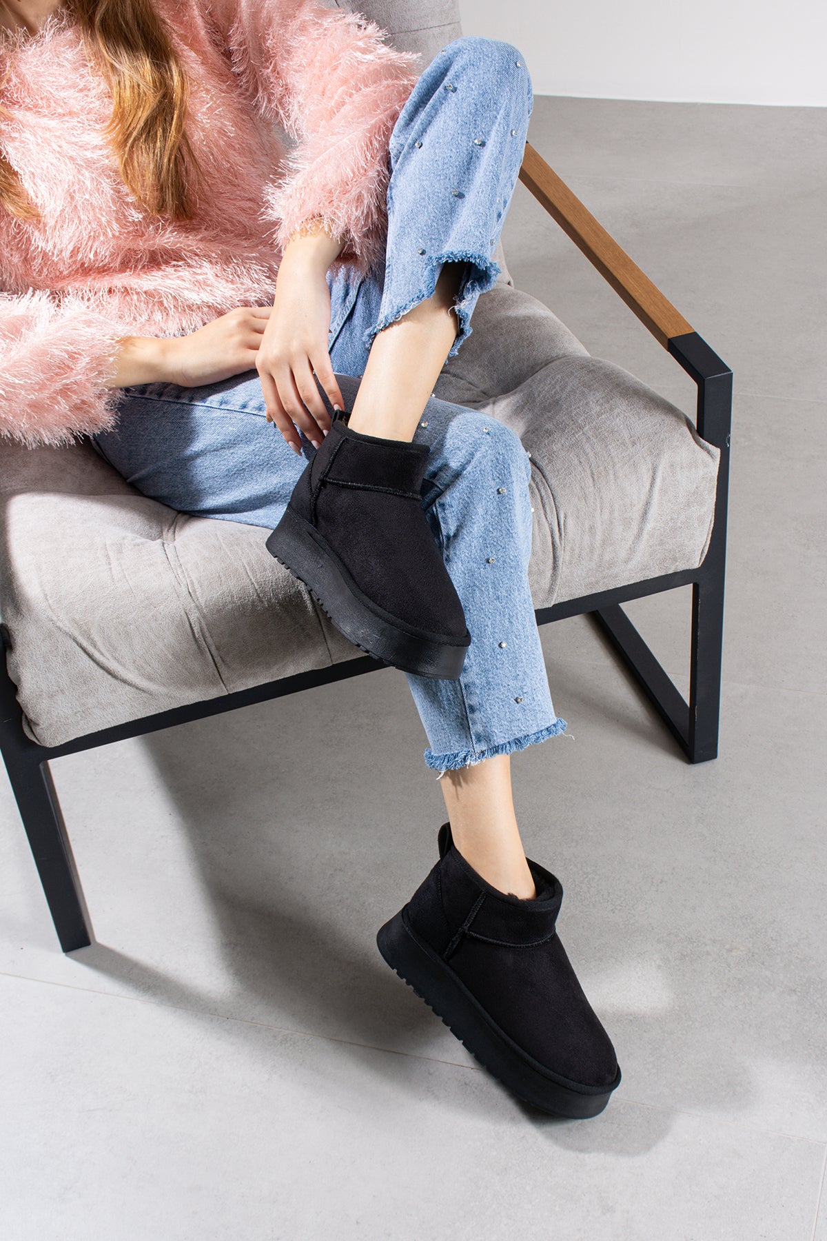 Mini Süet İçi Kürklü Kalın Taban Kadın Bot