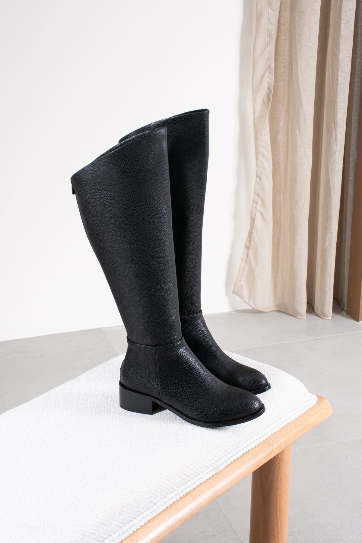 Lola Kadın Dizaltı Fermuarlı Günlük Çizme