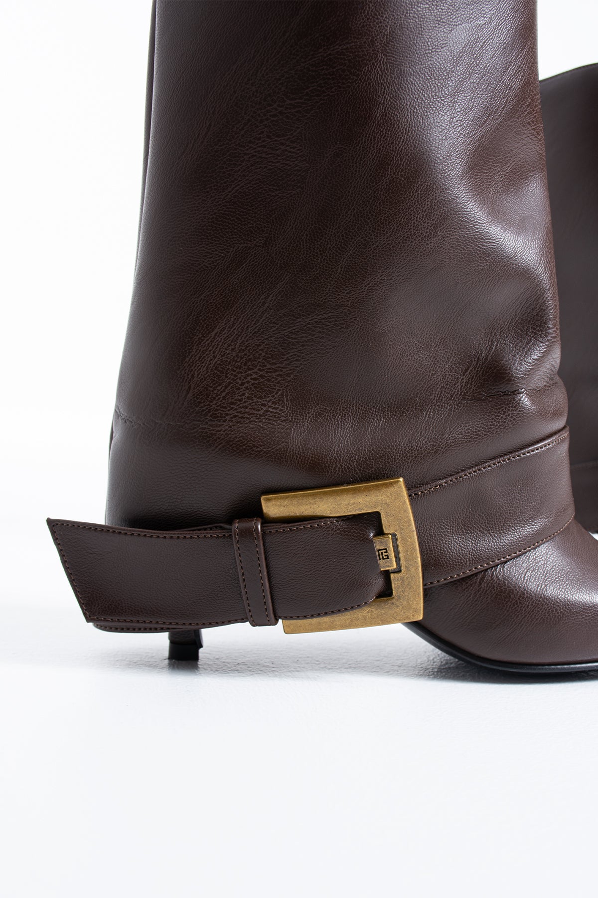 Penny Kadın Sivri Burun Topuklu Tokalı Bot