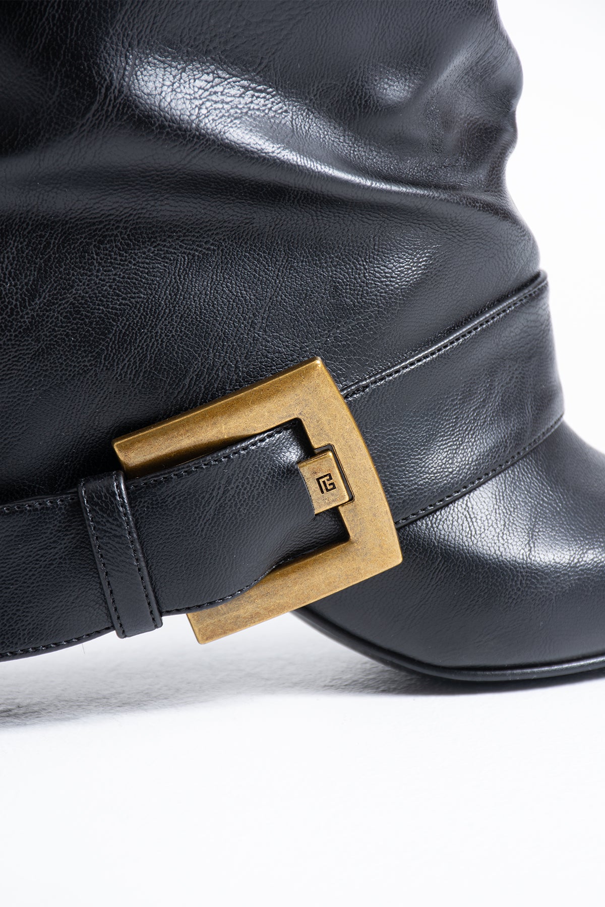 Penny Kadın Sivri Burun Topuklu Tokalı Bot