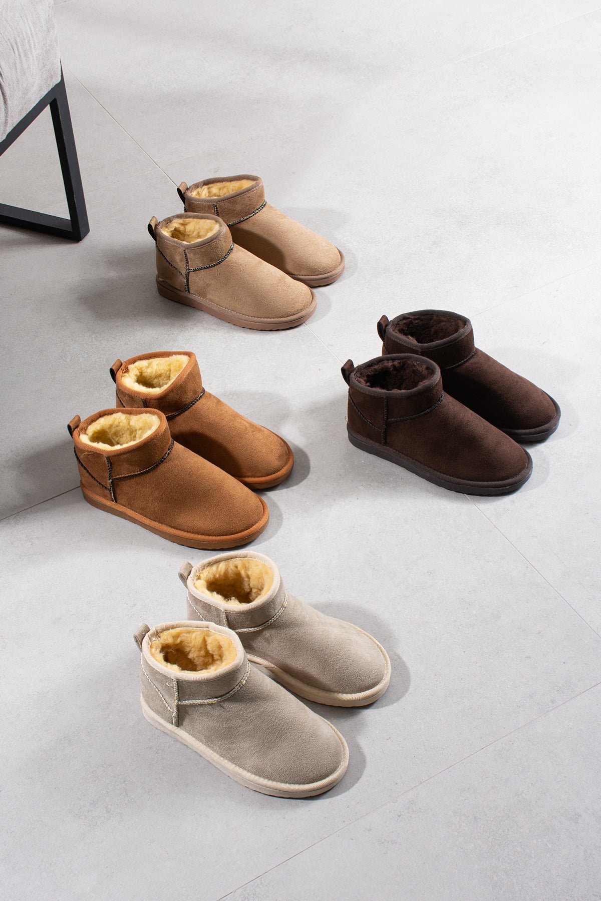 Mini Gri Süet Yarım Bot içi Tüylü Düz Taban Kadın Ayakkabı