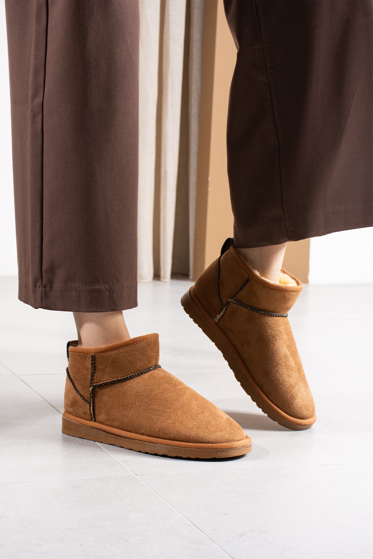 Mini Gri Süet Yarım Bot içi Tüylü Düz Taban Kadın Ayakkabı