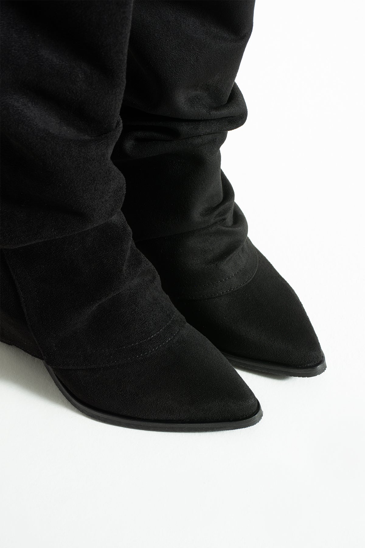 Lisa Kadın Süet Körüklü Kovboy Çizme