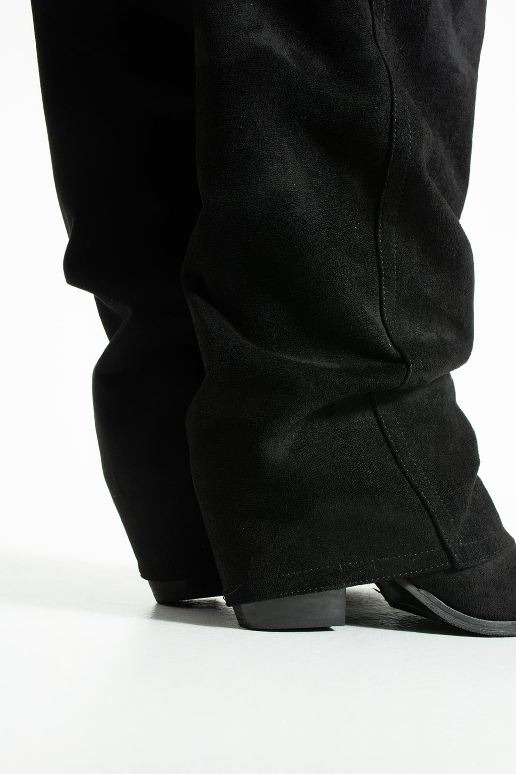 Lisa Kadın Süet Körüklü Kovboy Çizme