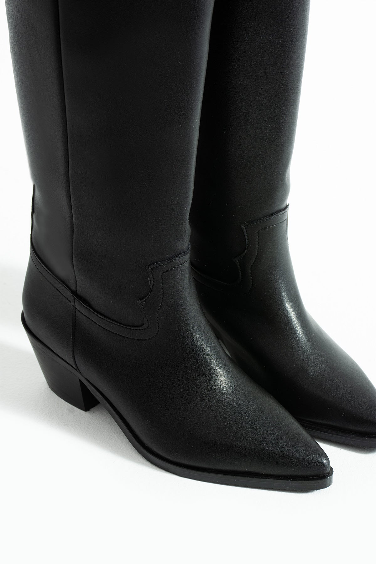 Ava Kadın Sivri Burun Kalın Topuklu Fermuarsız Topuklu Çizme