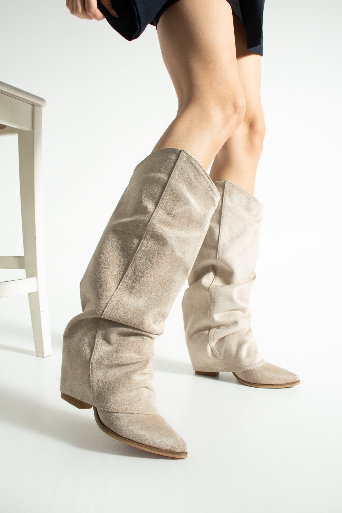 Lisa Kadın Süet Körüklü Kovboy Çizme