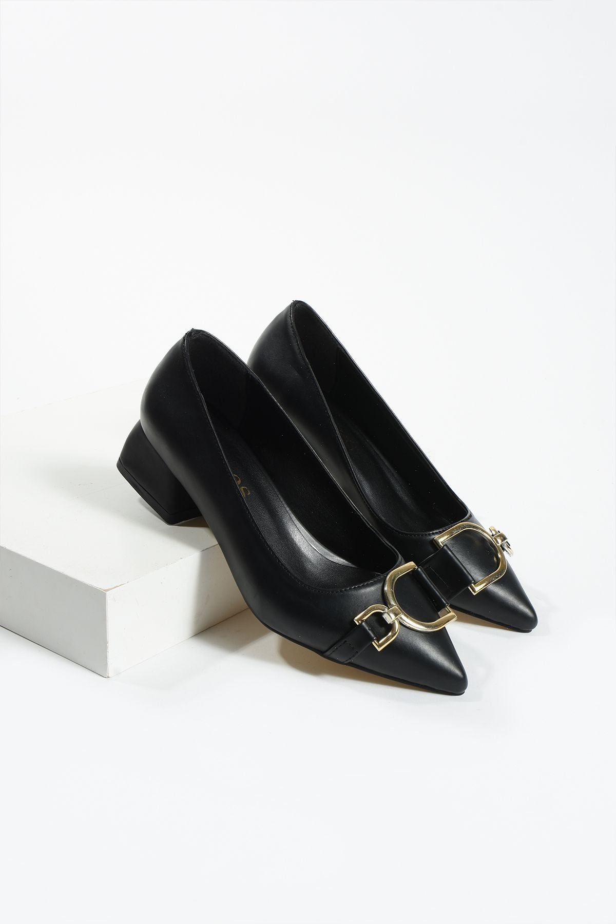 Lydia Siyah Toka Detay Kadın Topuklu Ayakkabı