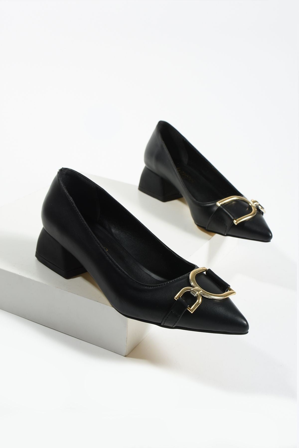 Lydia Siyah Toka Detay Kadın Topuklu Ayakkabı