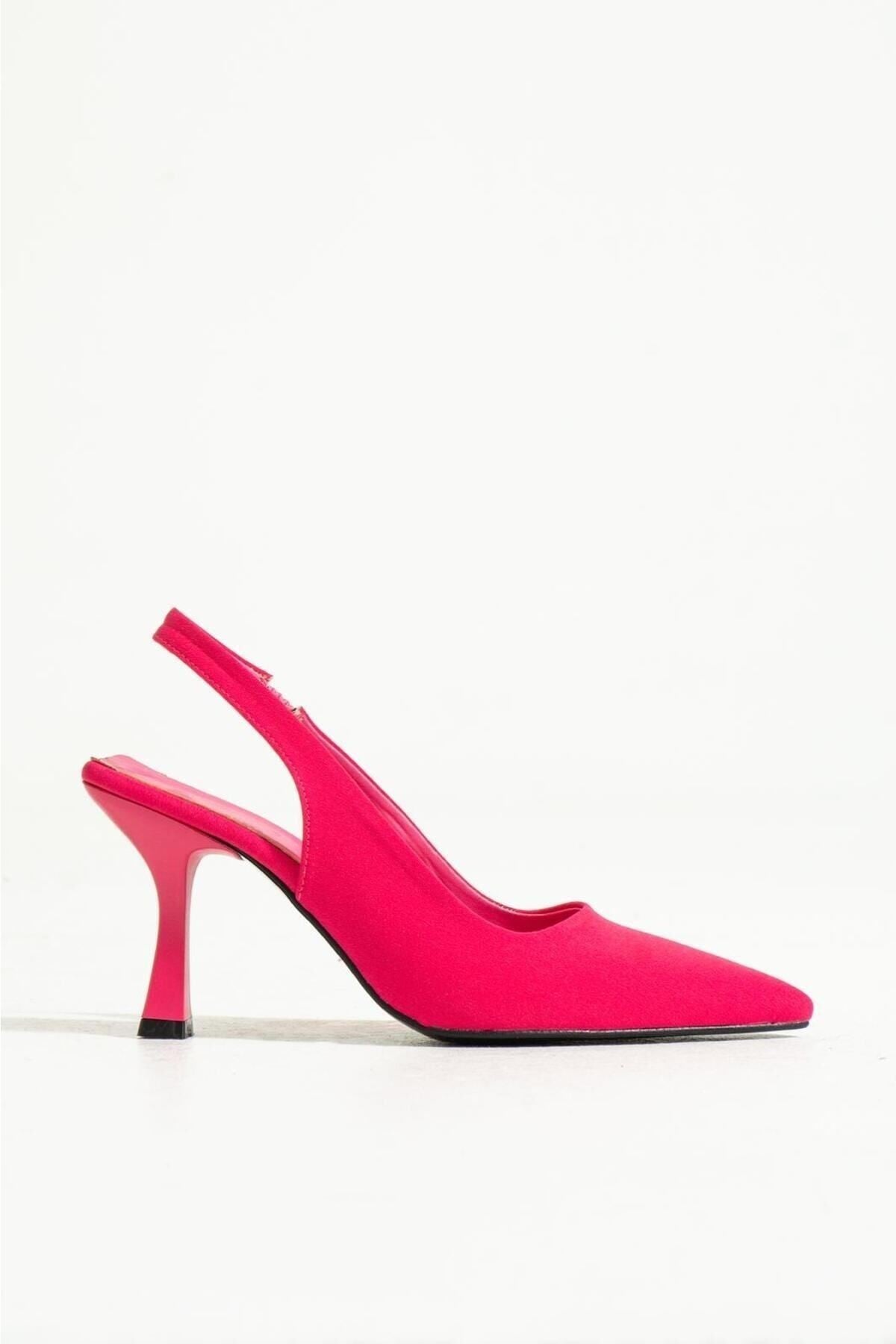 Bej Deri Topuklu Ayakkabı