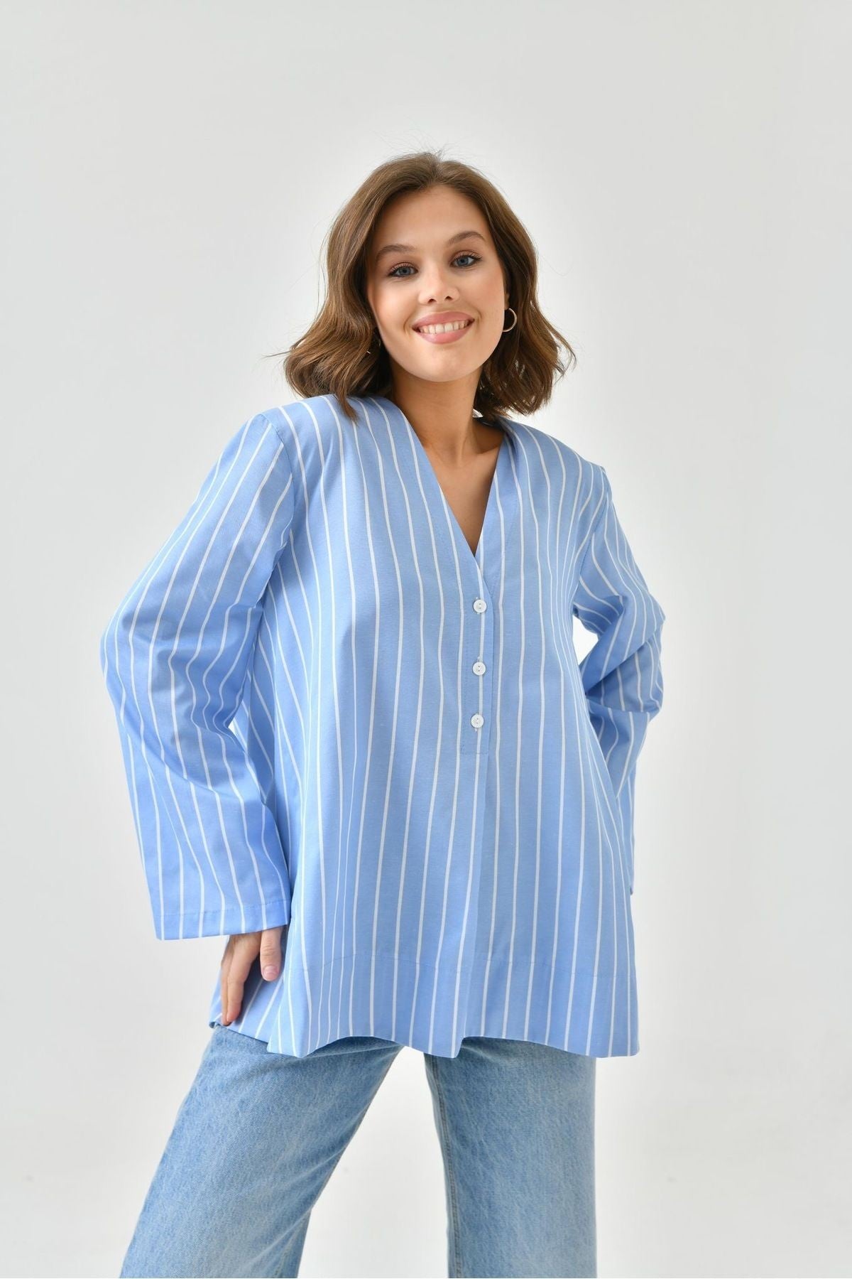 Boris Yırtmaçlı Çizgili Detay Poplin Bluz