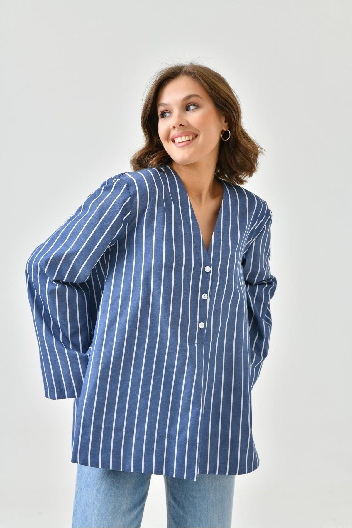 Boris Yırtmaçlı Çizgili Detay Poplin Bluz