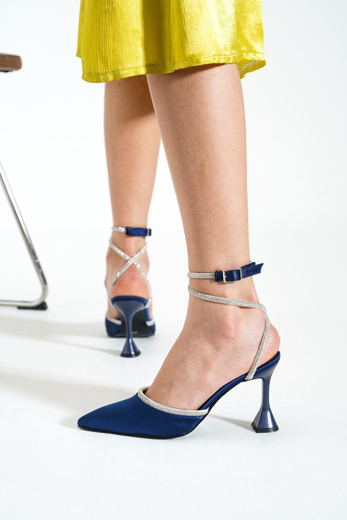 Bordo Saten Bilekten Bağlamalı Topuklu Kadın Ayakkabı