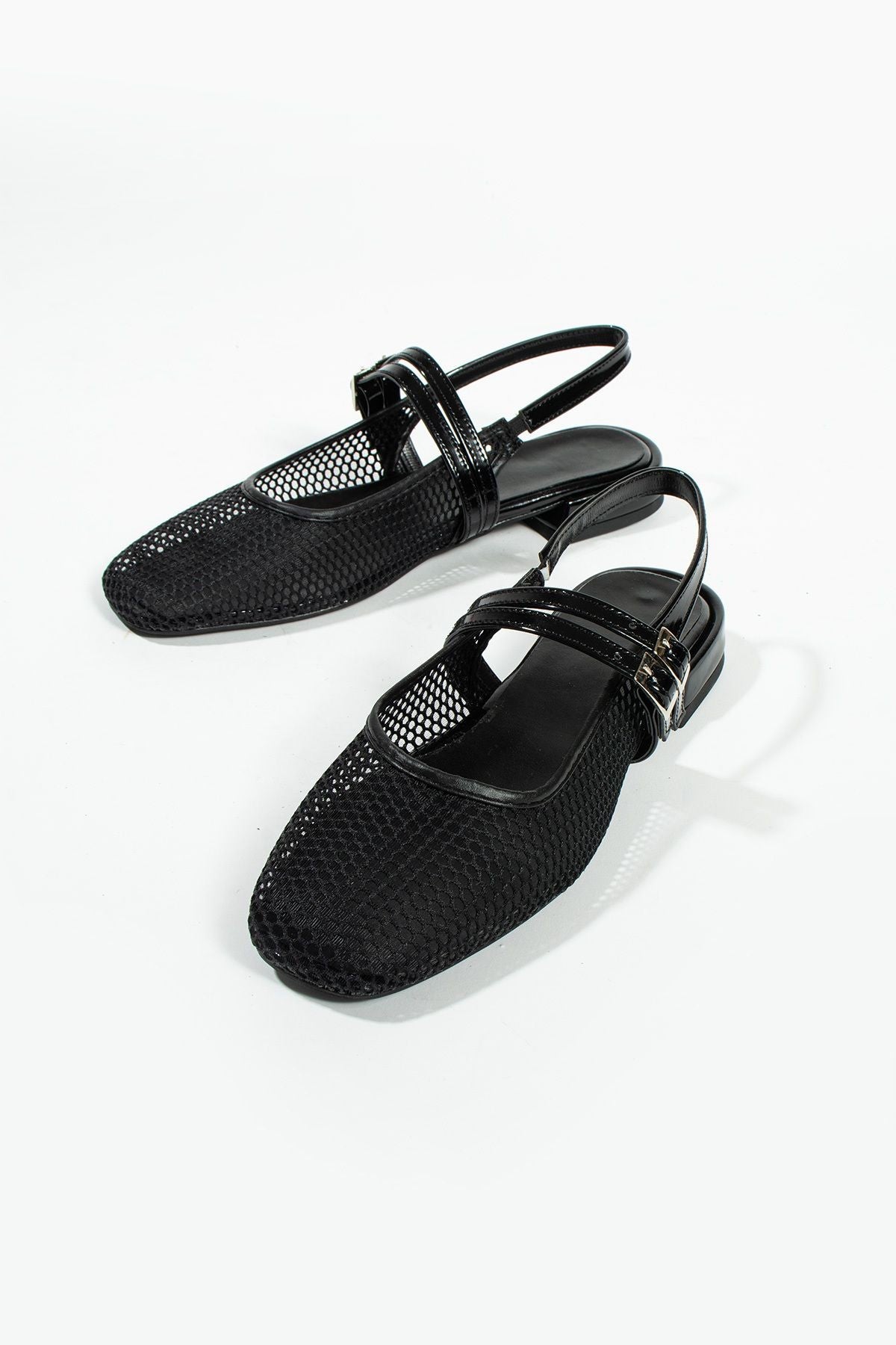 Care Kadın Küt Burun Çift kemer Detay Kısa Topuklu- Babet