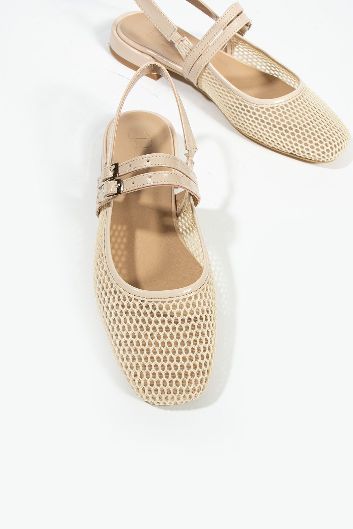 Care Kadın Küt Burun Çift kemer Detay Kısa Topuklu- Babet