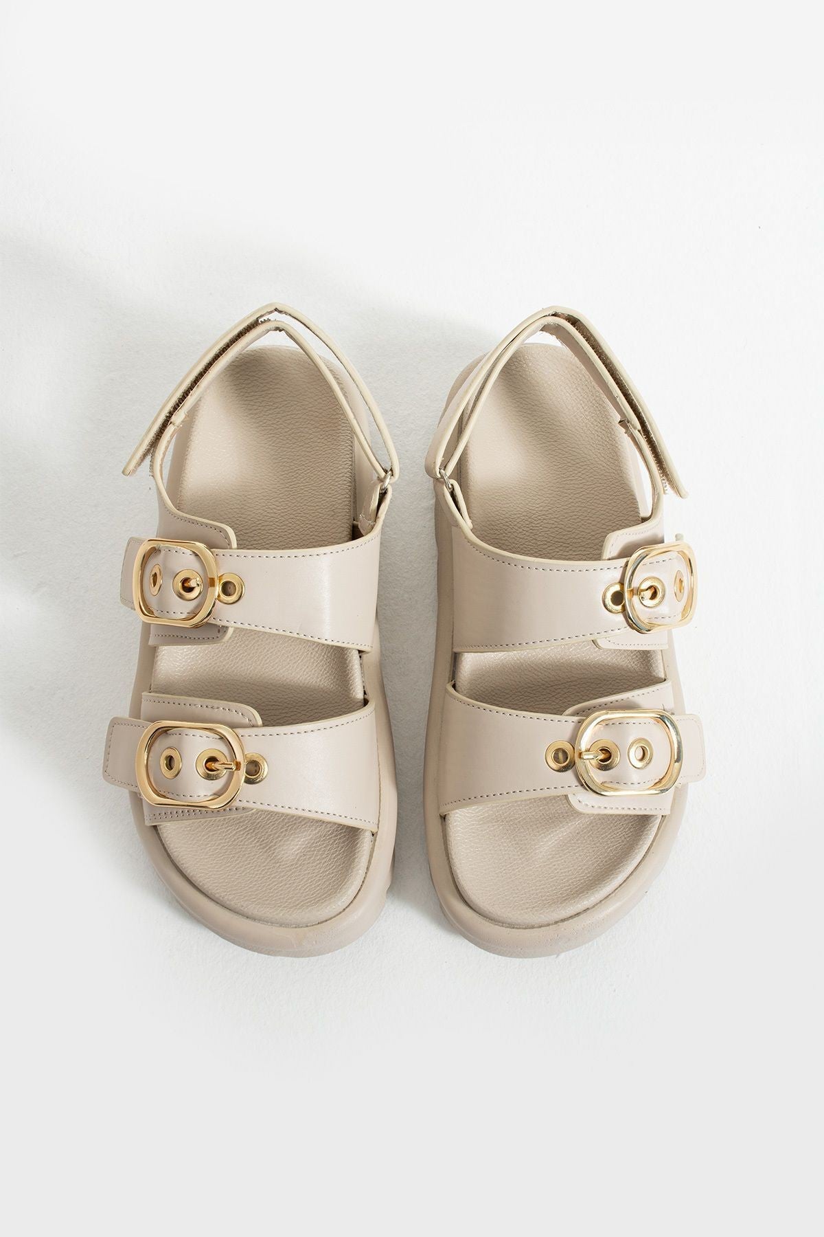 Camelia Çift Toka Detaylı Kadın Sandalet