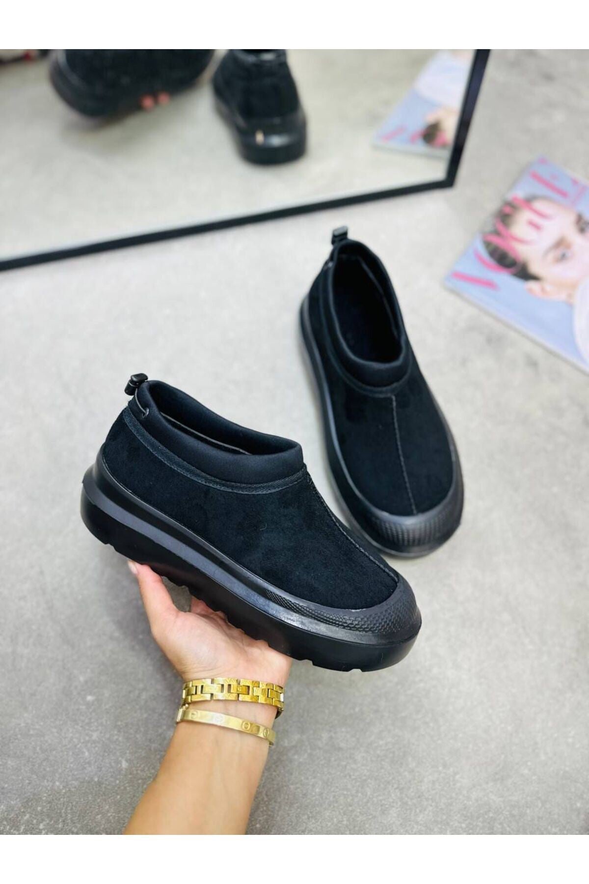 Paula Mini Siyah Süet Yarım Bot Içi Tüylü Düz Taban Kadın Ayakkabı