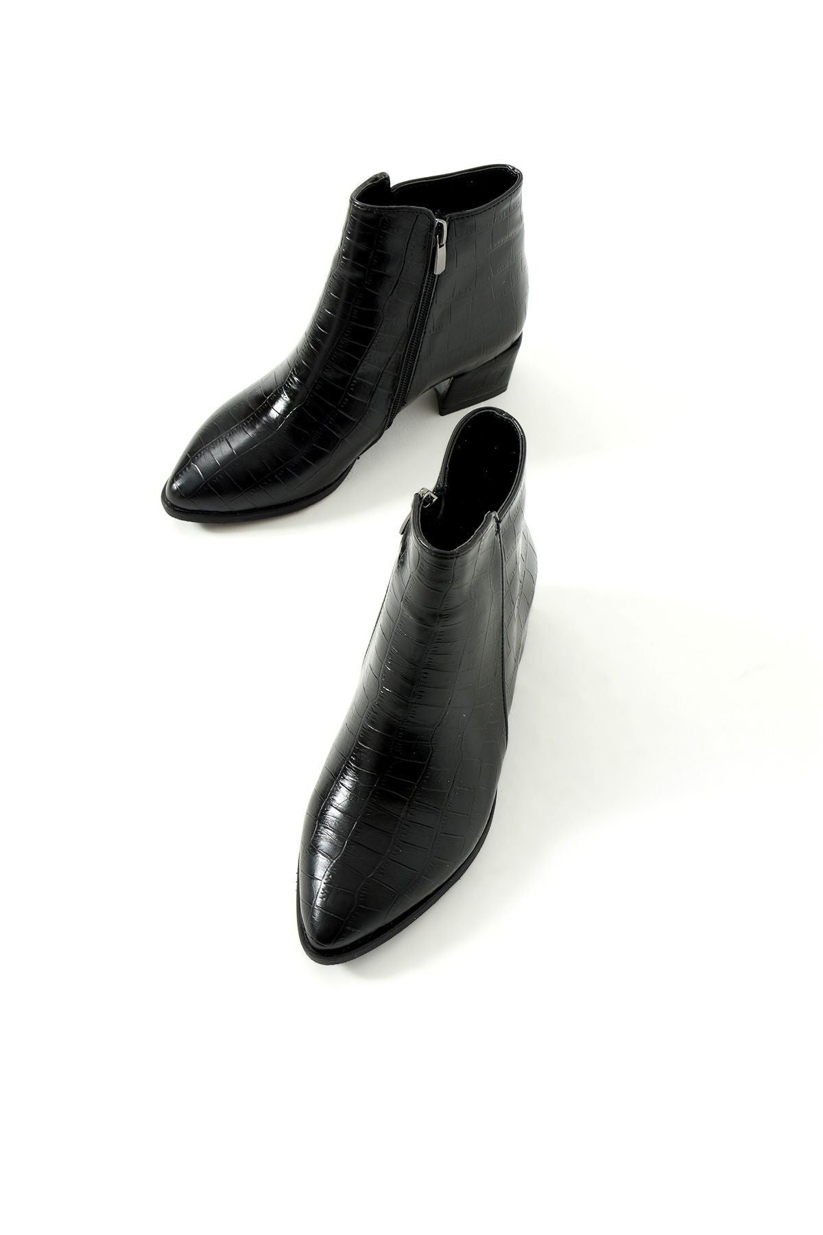 Laura Sivri Burun Desen Detaylı Topuklu Bot