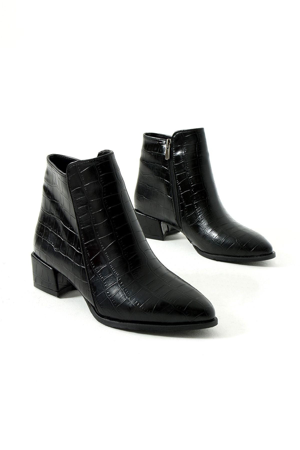 Laura Sivri Burun Desen Detaylı Topuklu Bot