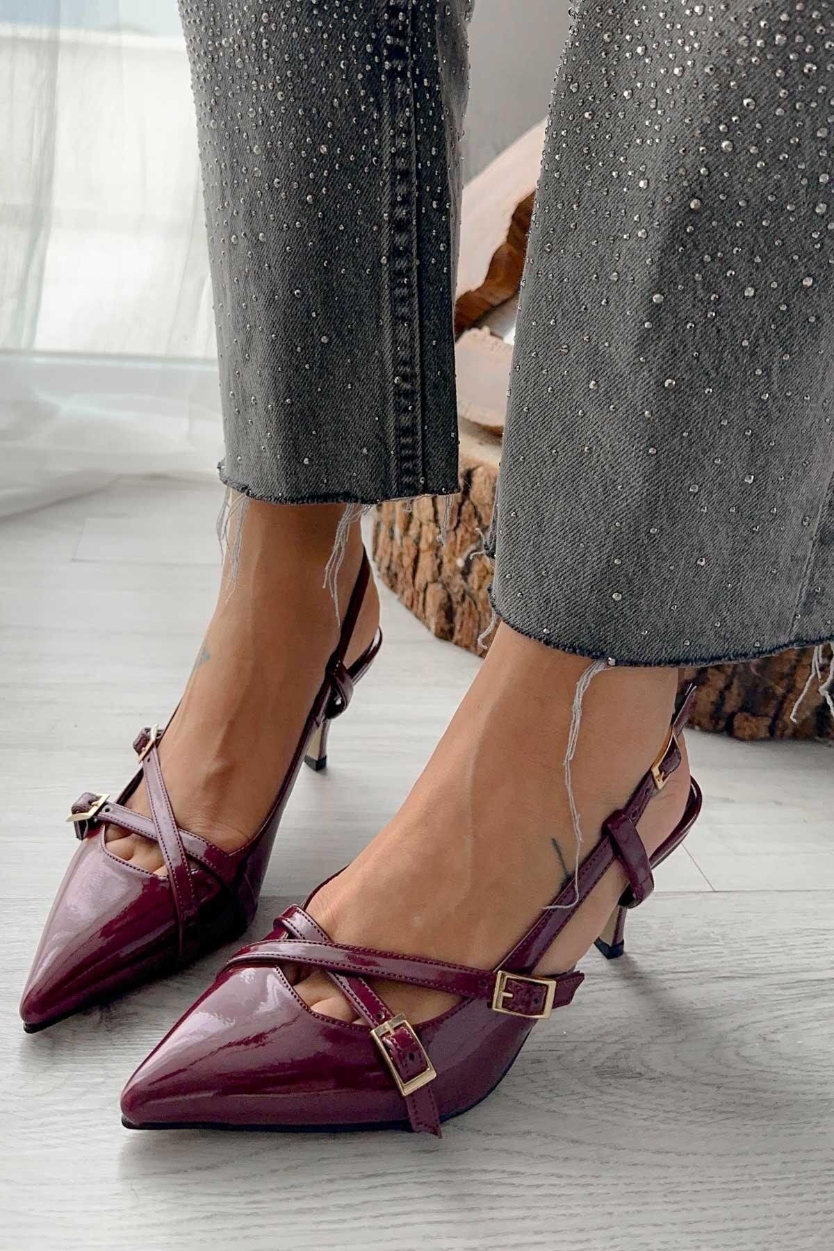 İki Bantlı Bordo Rugan Kadın Topuklu