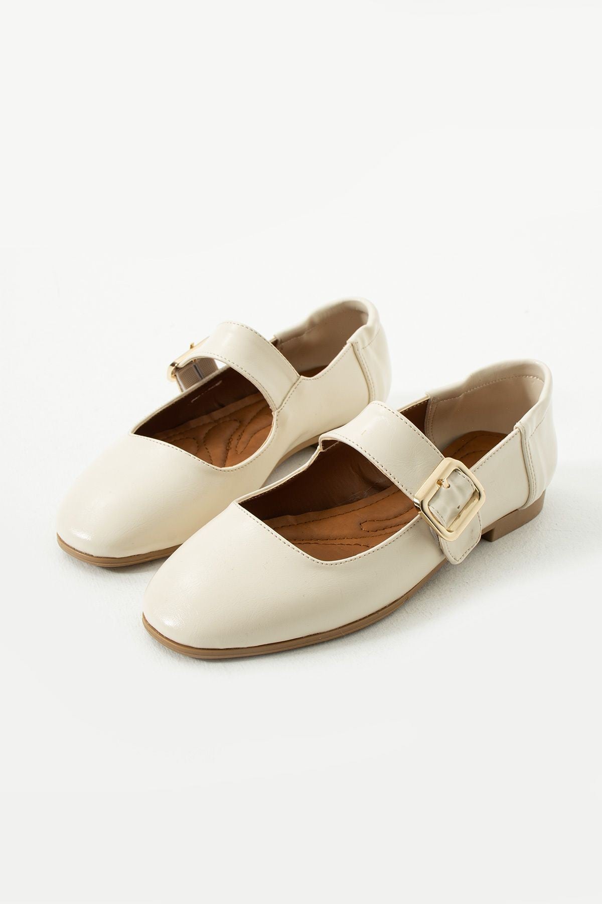 Aleyna Kadın Yumuşak Babet Toka Detaylı Günlük Ayakkabı