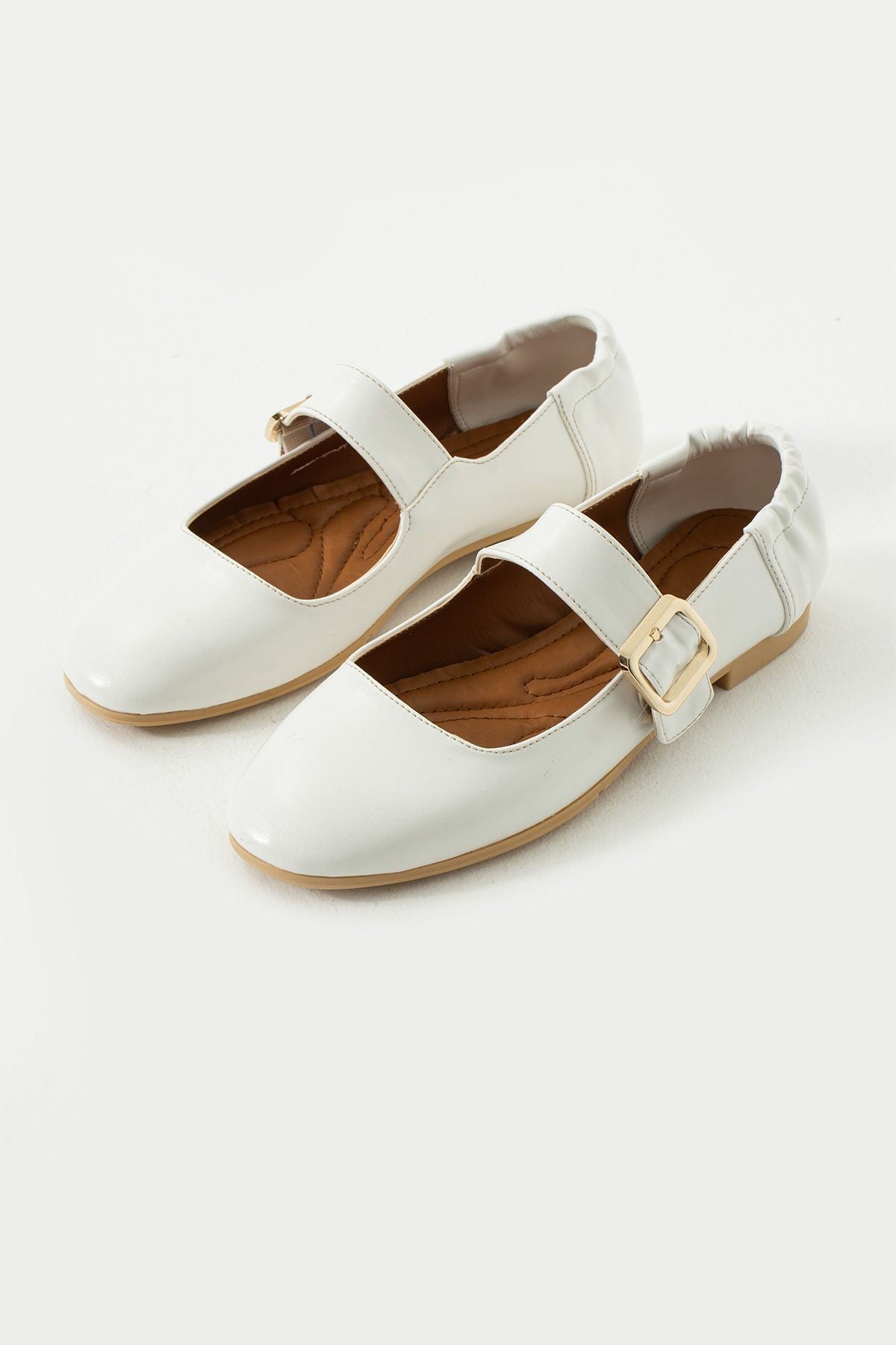 Aleyna Kadın Yumuşak Babet Toka Detaylı Günlük Ayakkabı