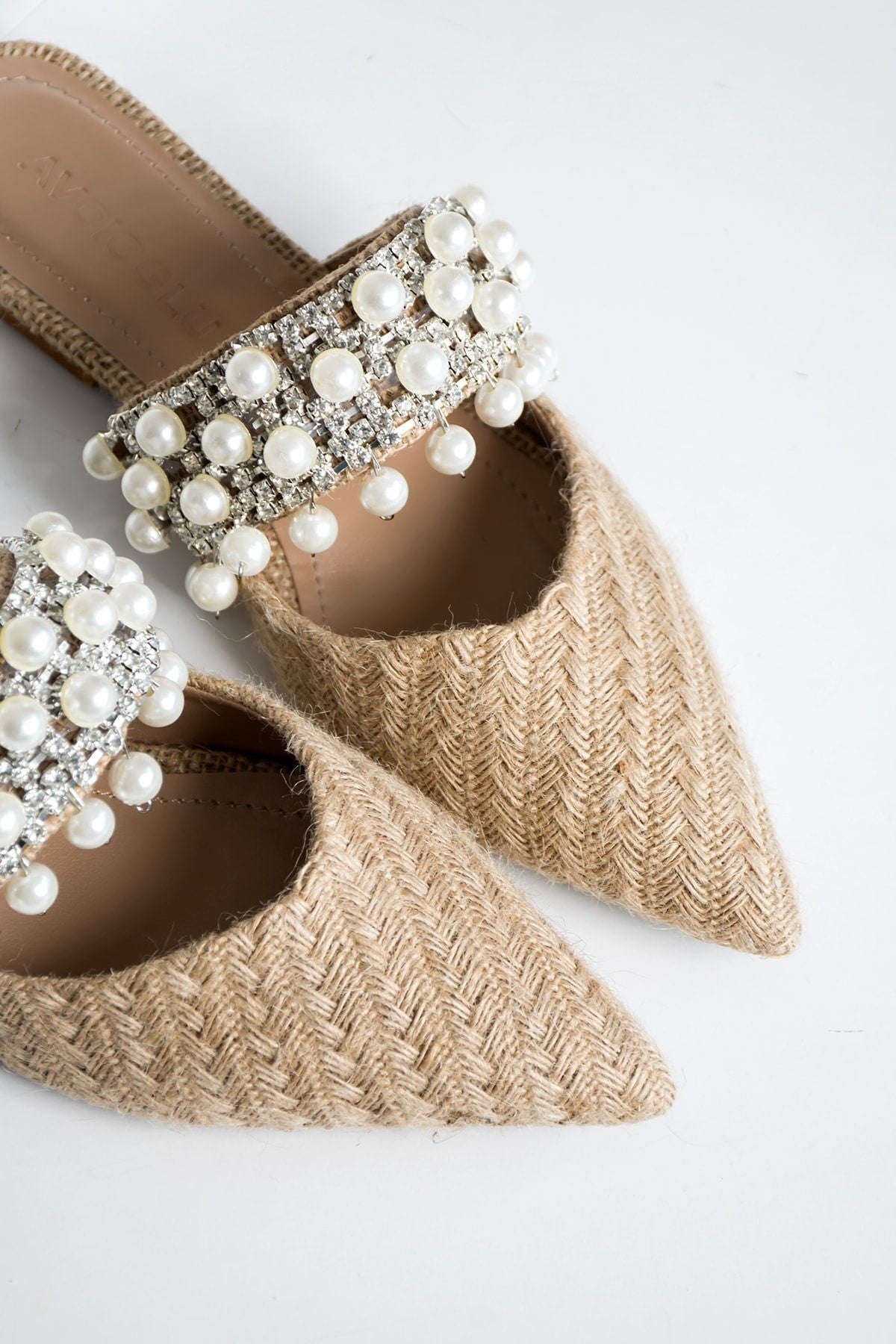 Hasır Taşlı Terlik