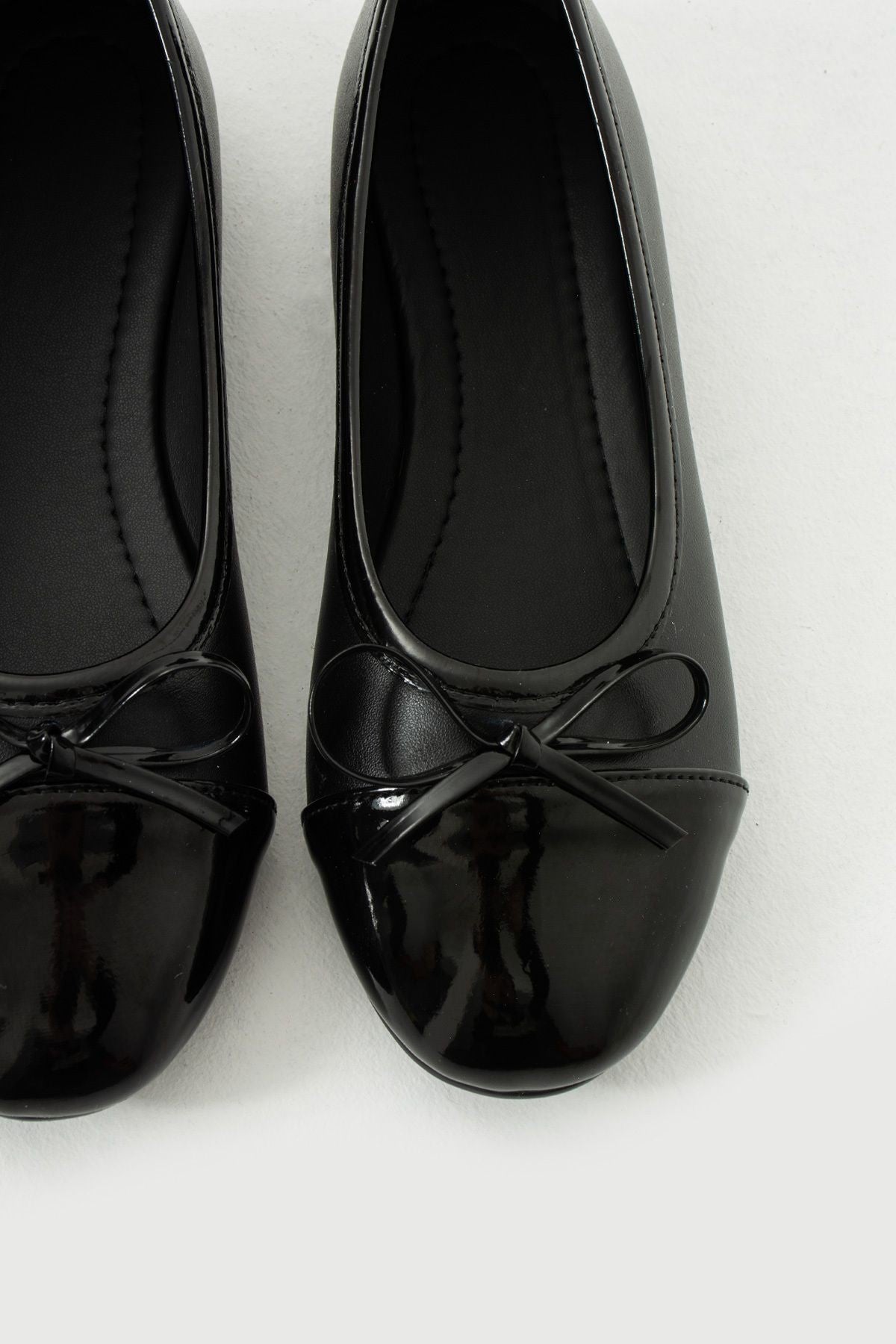 Sebastien Çift Renk Fiyonk Detaylı Kadın Günlük Babet