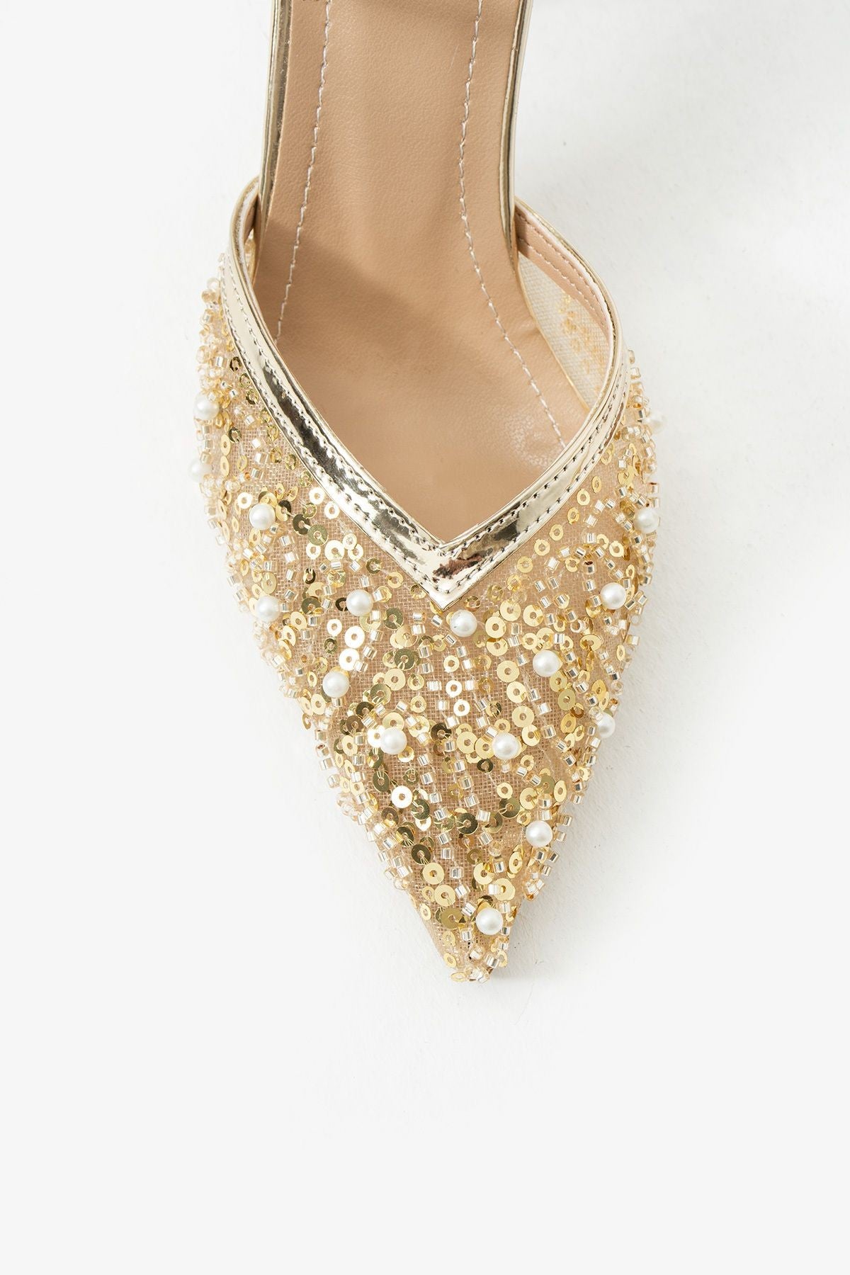 Alberta Tüylü Boncuklu Detaylı Arkası Açık Topuklu Ayakkabı