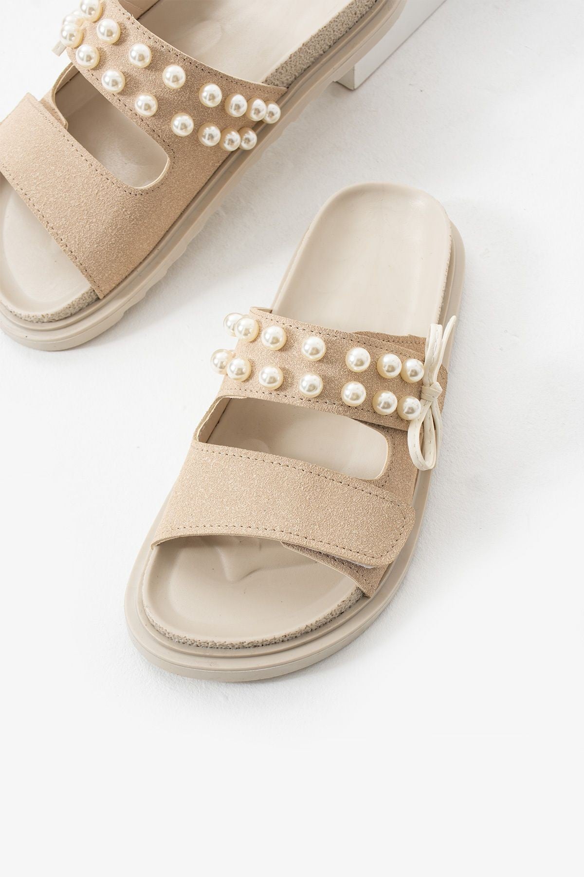 Leonora İnci Detaylı Kadın Terlik