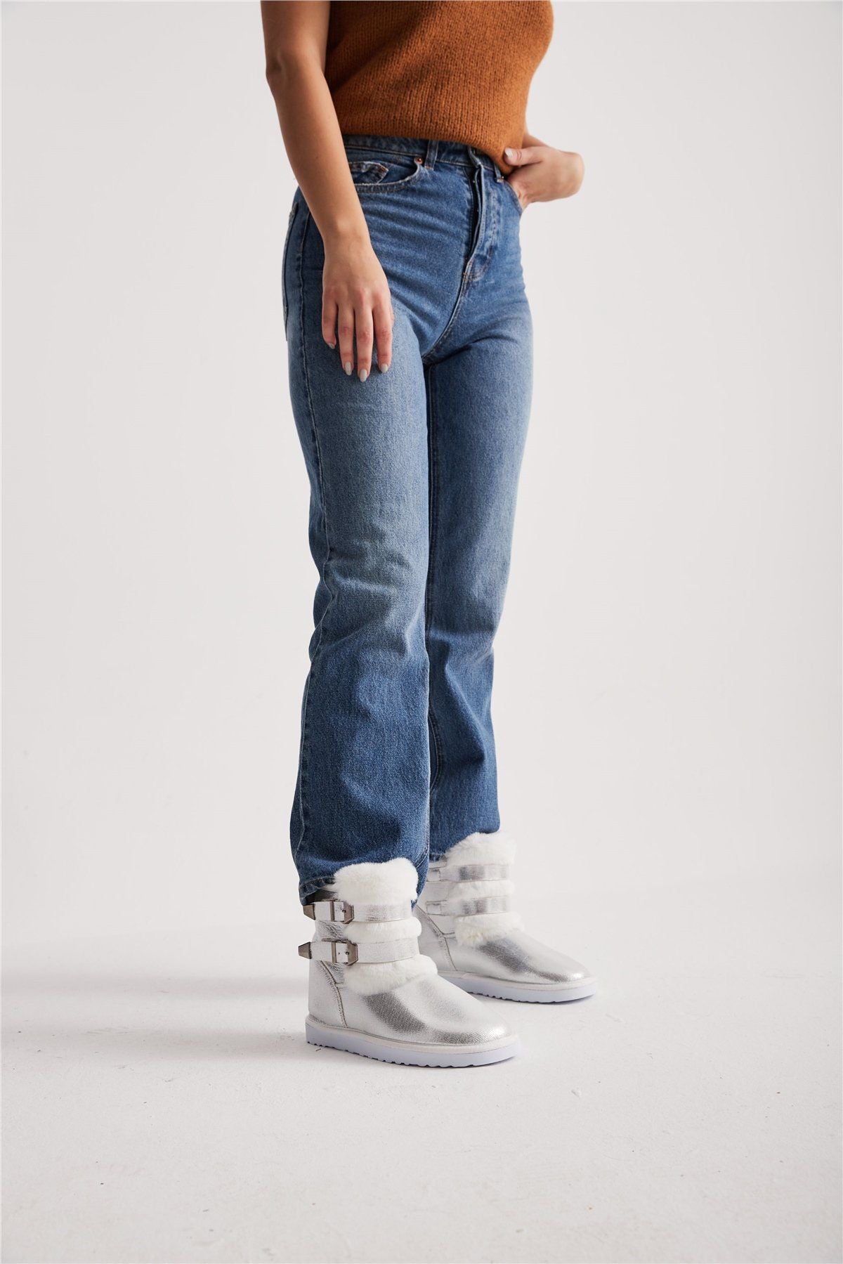 Kadın Çift Tokalı Kürklü Kısa Bot